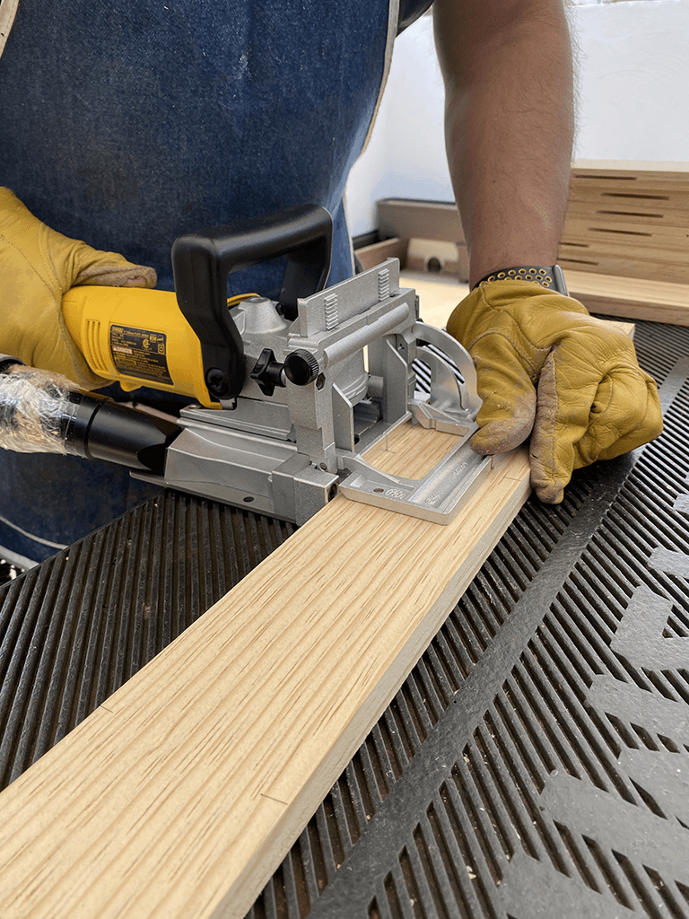 Ensambladora DW682 Dewalt “Engalletadora”